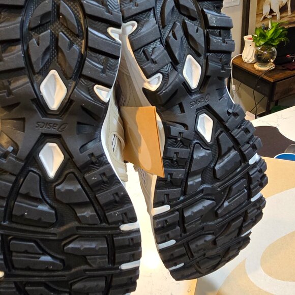 Asics Sportstyle Gel-Sonoma 15-50 White Grey Running Shoes 1201A438-101 Men 11 - Picture 8 of 15